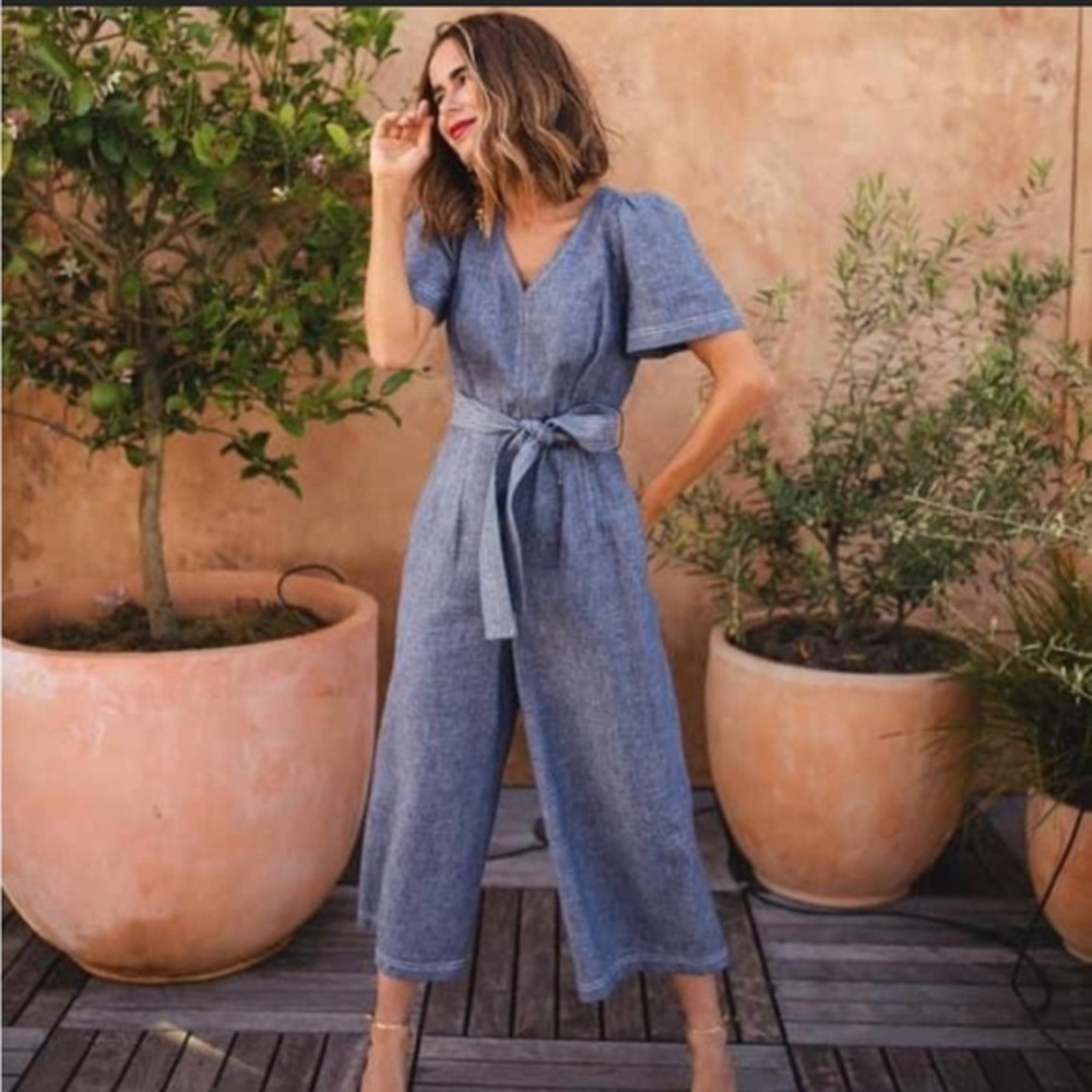 Gal Meets Glam denim jumpsuit, size 4.